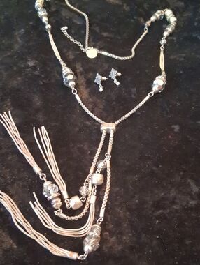 WHBM Silver-Tone Tassel Pendant Lariet Slide Necklace with Matching Stud Earring